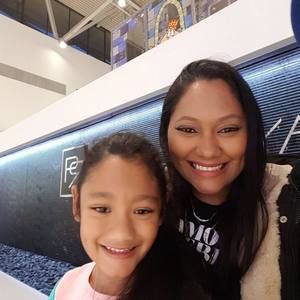 Meet your Posher, Carolina